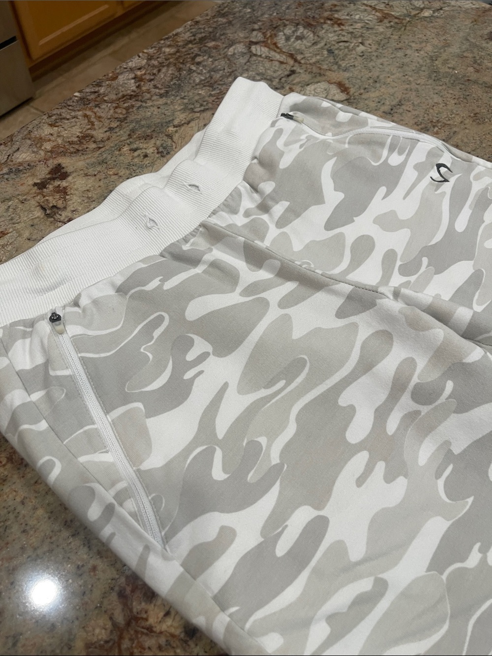 TLF Women’s White & Light Gray Camo Jogger Pants S:M - Picture 3 of 5